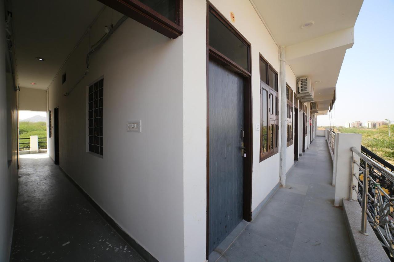 Oyo 37077 Hotel Rawat Ajmer Eksteriør bilde