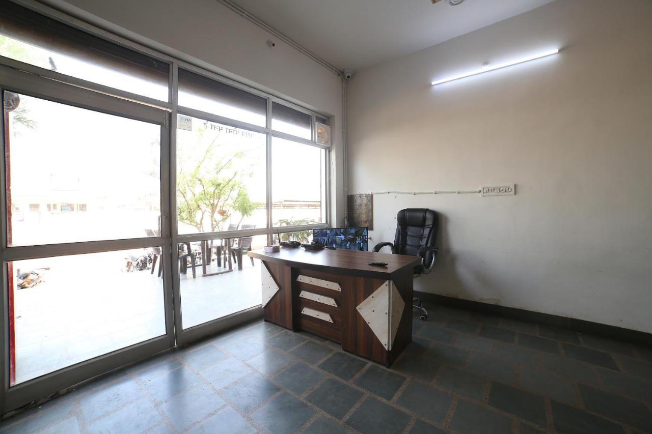 Oyo 37077 Hotel Rawat Ajmer Eksteriør bilde